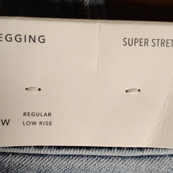 American Eagle Light Blue Ripped Jegging Super Stretch Jeans Size 0 25w - Picture 6 of 9